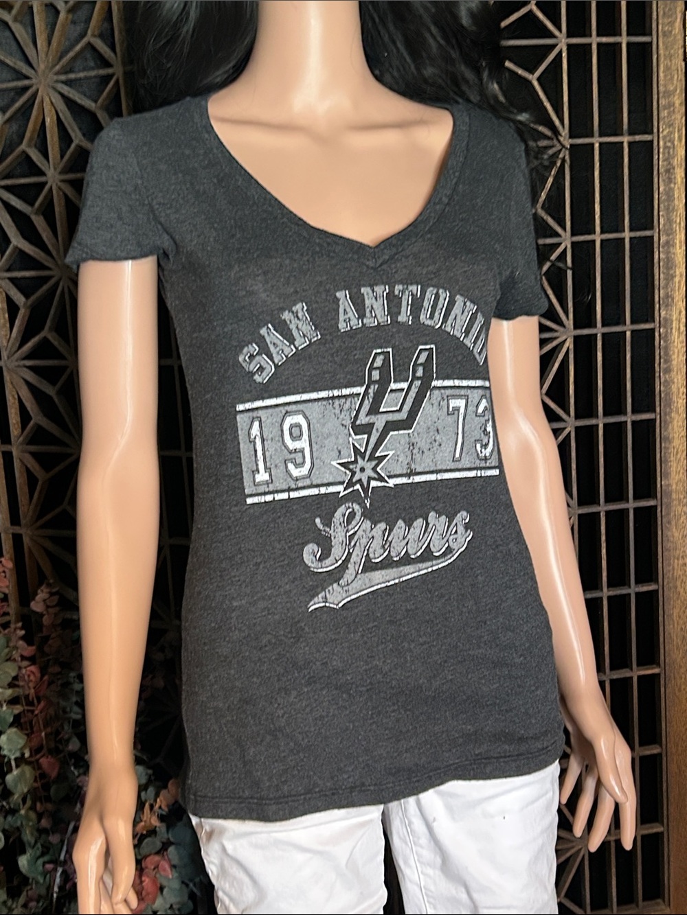 NWOT SAN ANTONIO SPURS TSHIRT XS